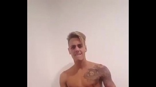 Magrinho gostosinho do pau GG