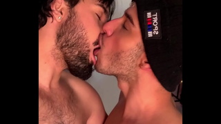 HANDSOME GUYS KISSING - Vincent and Vitor